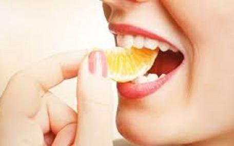 manger après pose implant dentaire