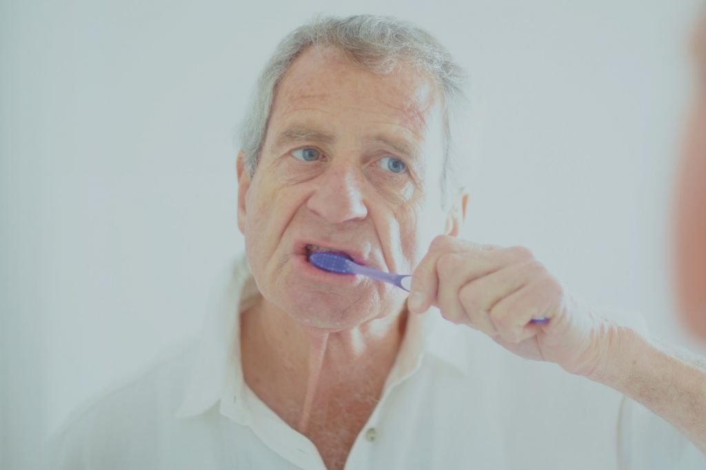 soins des dents au vieillissement